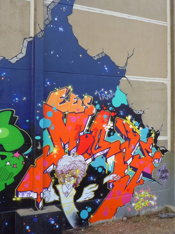 Spraypainted wall in Hamburg' HafenCity